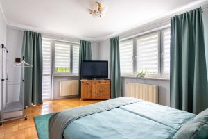 Schlafzimmer mit Balkon